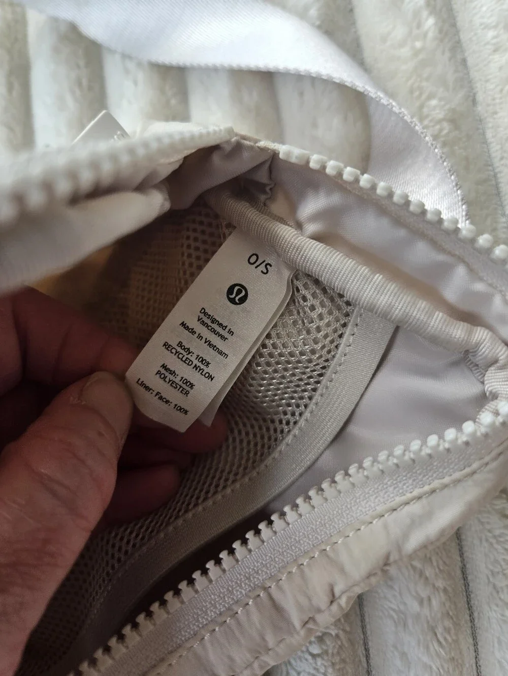 Lululemon Bone Belt Bag